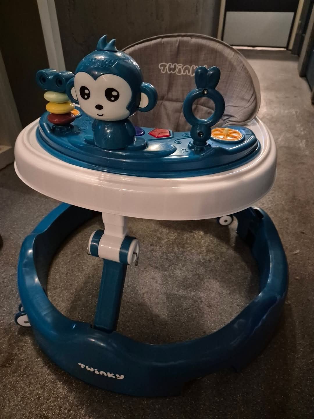 Loopstoel Twinky babywalker Azur, Ophalen, Zo goed als nieuw