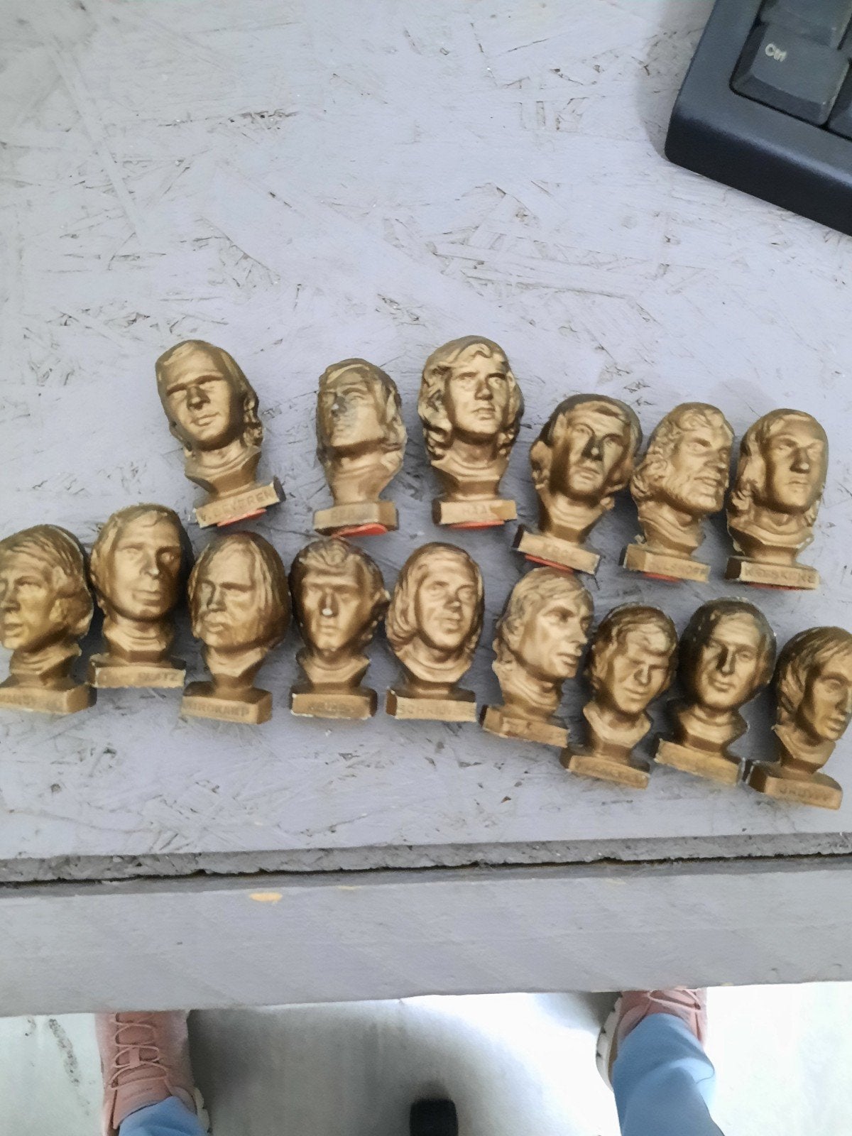 Voetbalkopjes - Vintage voetbalbeeldjes, Gebruikt, Ophalen of Verzenden, X, Beeldje of Poppetje