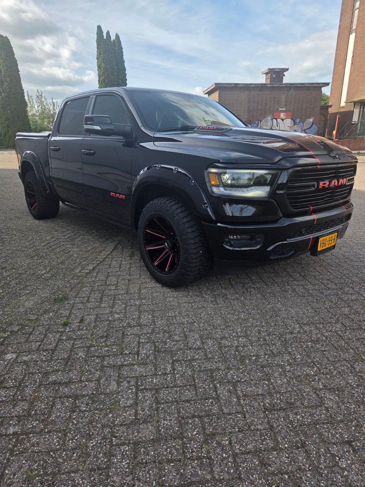 Dodge RAM Dodge RAM 2019 ram 1500, Auto's, Automaat, Adaptive Cruise Control, Zwart, Leder