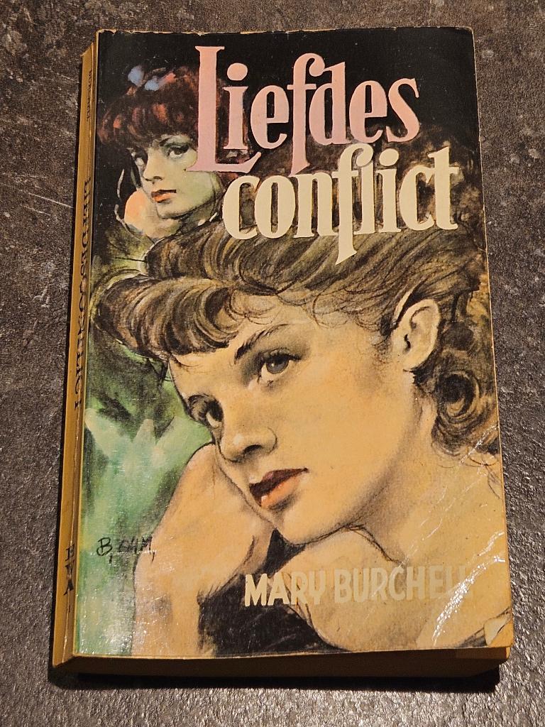 Liefdes Conflict pocket roman van Mary Burchell, Boeken, Ophalen of Verzenden, Gelezen