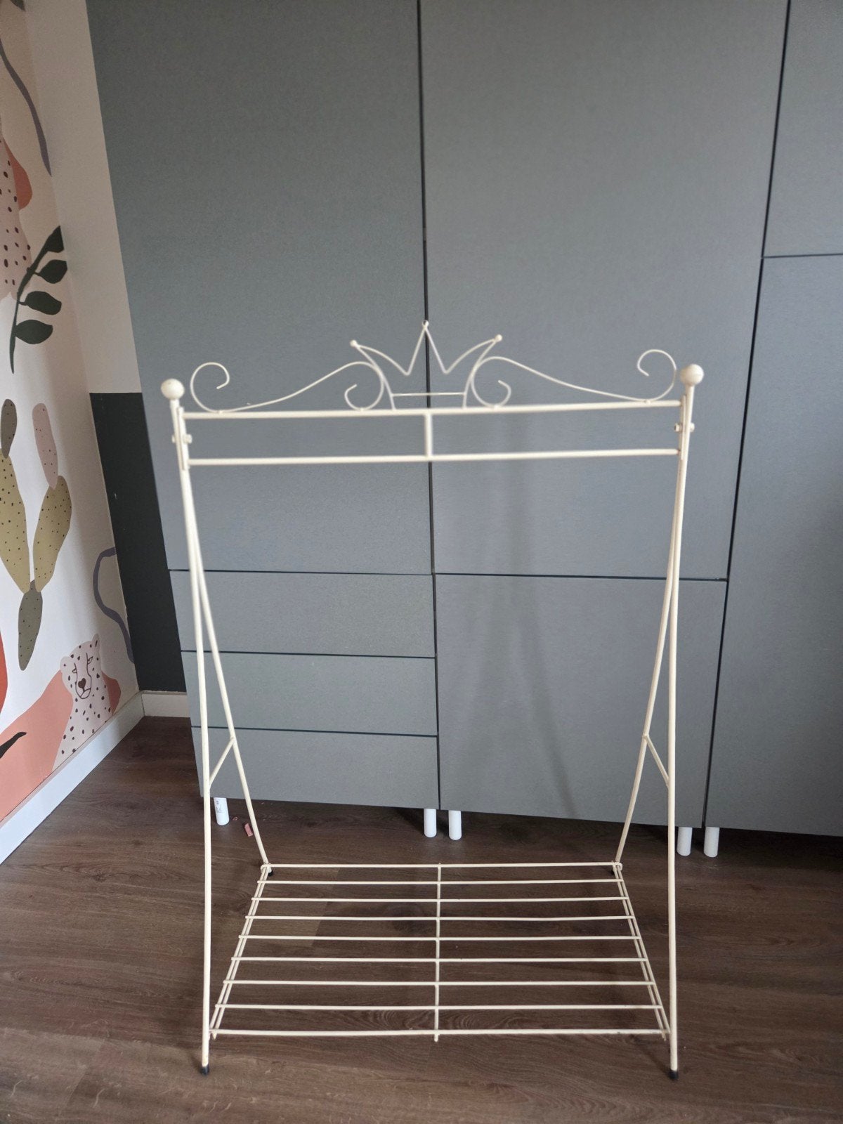 Brocante Kledingrek Kind met Kroon - Crème, Kleding | Dames, Kledingrekken, Ophalen, Gebruikt