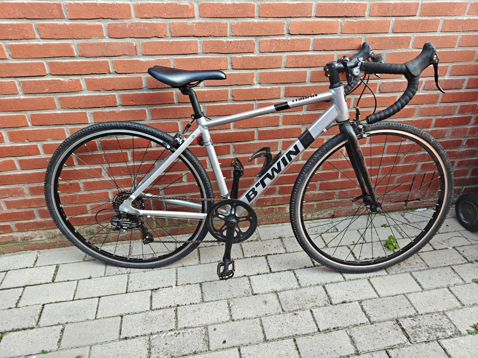 B'Twin Triban 100 racefiets, framemaat S, Overige merken, Minder dan 10 versnellingen, Gebruikt, Aluminium