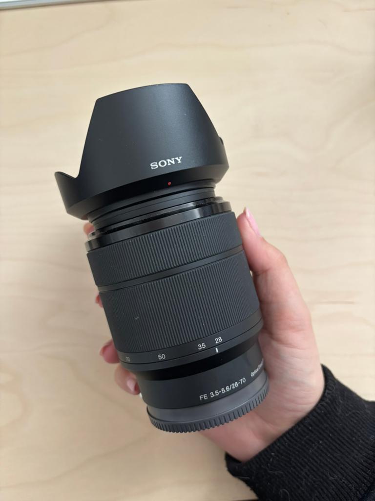 Sony FE 28-70mm F/3.5-5.6 OSS, Ophalen of Verzenden, Zo goed als nieuw, Standaardlens