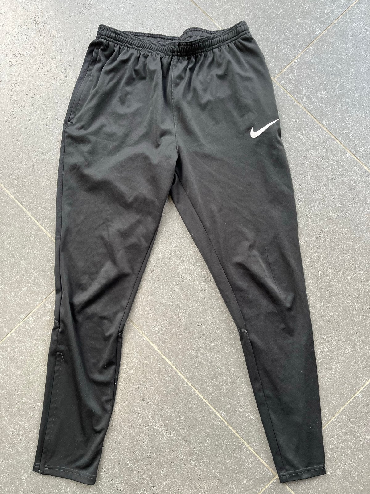 Nike Dri-FIT Trainingsbroek Zwart Maat M, Maat 48/50 (M), Zwart, Ophalen of Verzenden, Voetbal