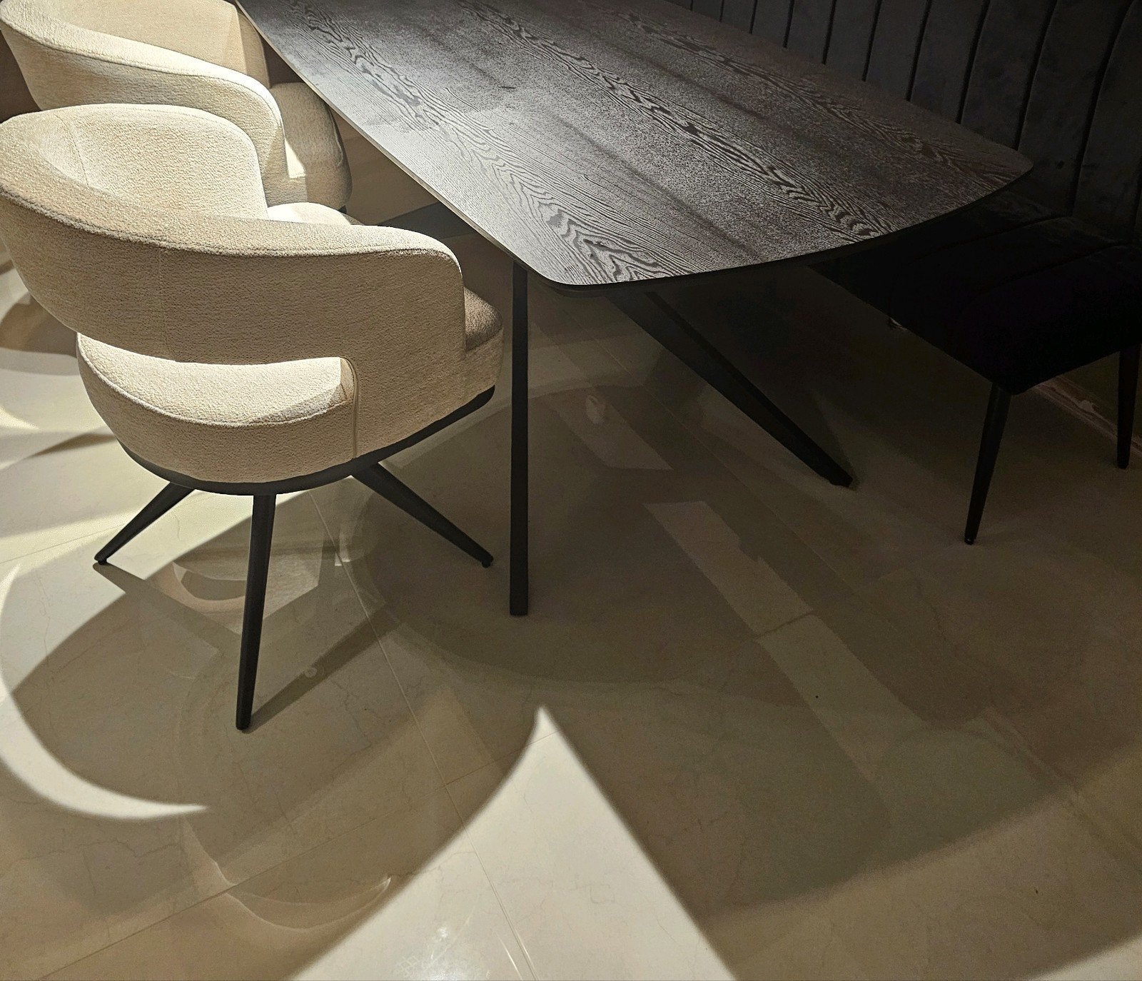 Eettafel Deens ovaal, Huis en Inrichting, Ophalen, Zo goed als nieuw