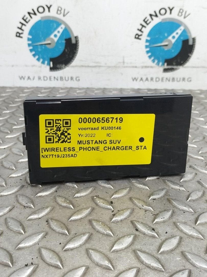 FORD MUSTANG SUV PREMIUM AWD [WIRELESS_PHONE_CHARGER_STATION, Auto-onderdelen, Ophalen of Verzenden, Gebruikt, Stiba lid