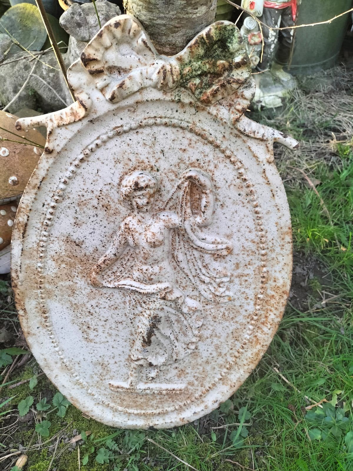 Decoratief gietijzeren ornament met engelmotief, Ophalen of Verzenden