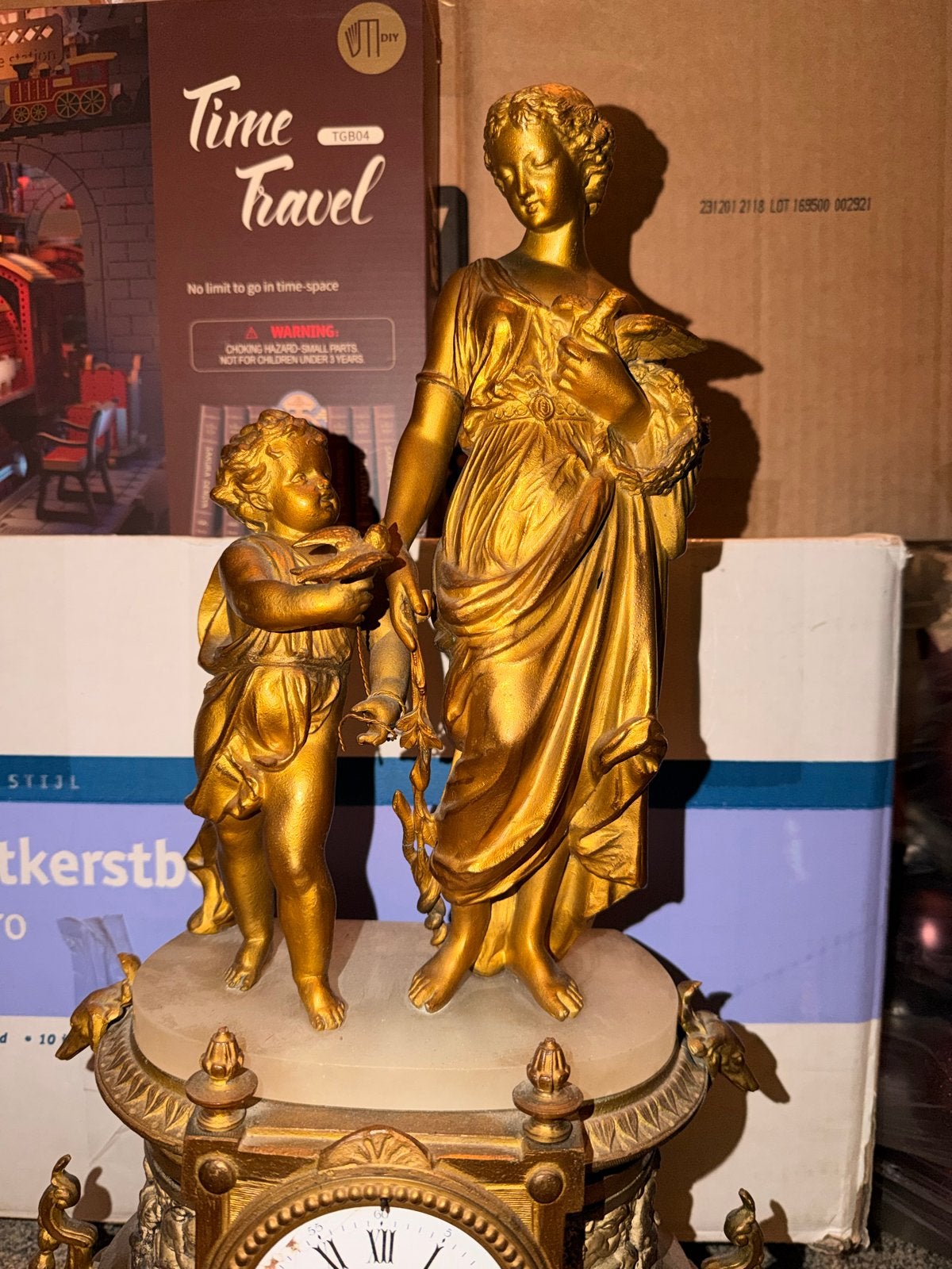 Antieke Franse bronzen klok met beelden, Ophalen