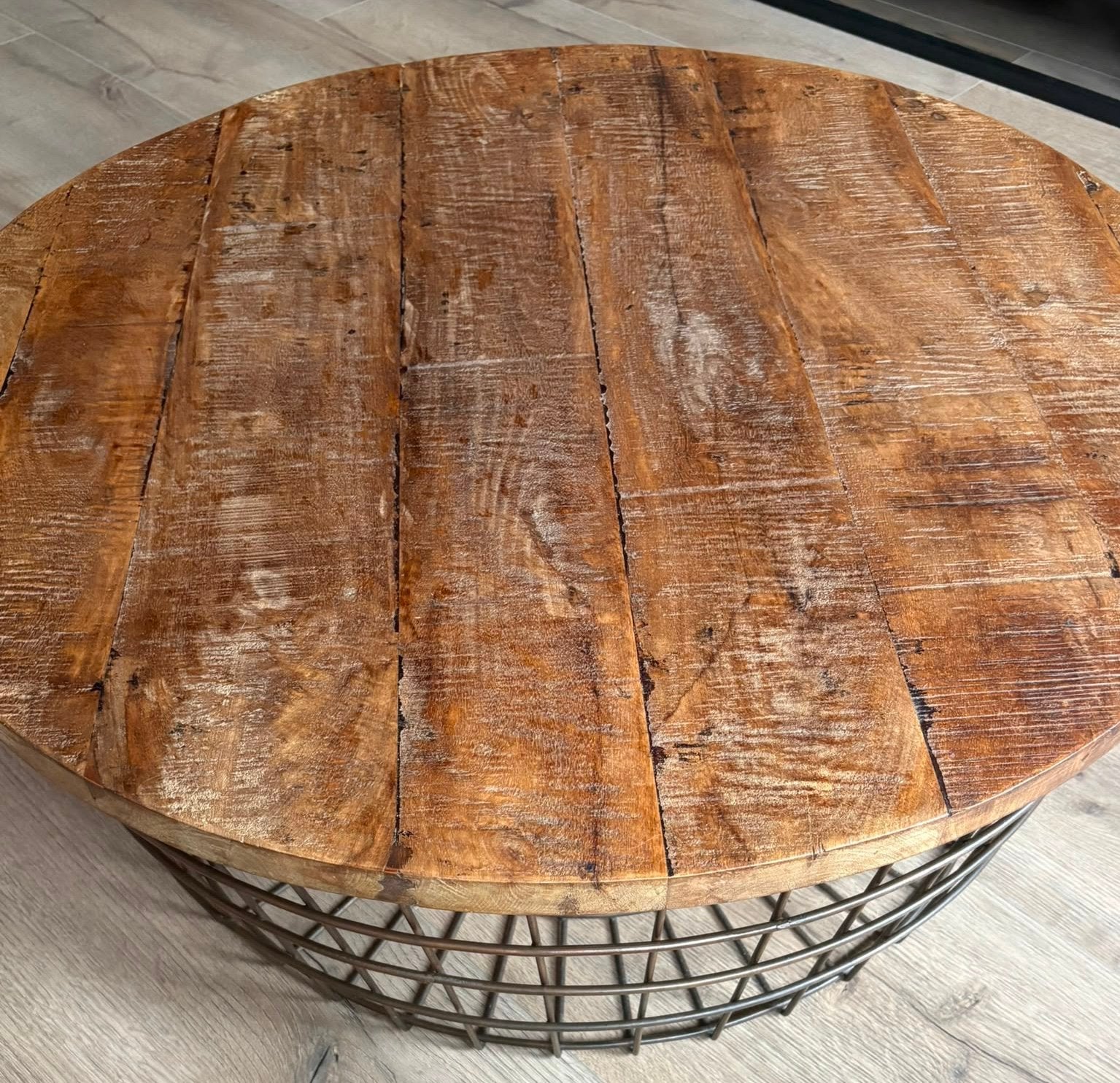Salontafel, houten blad en metalen onderstel, Ophalen, 50 tot 100 cm, Zo goed als nieuw, 5 – 50