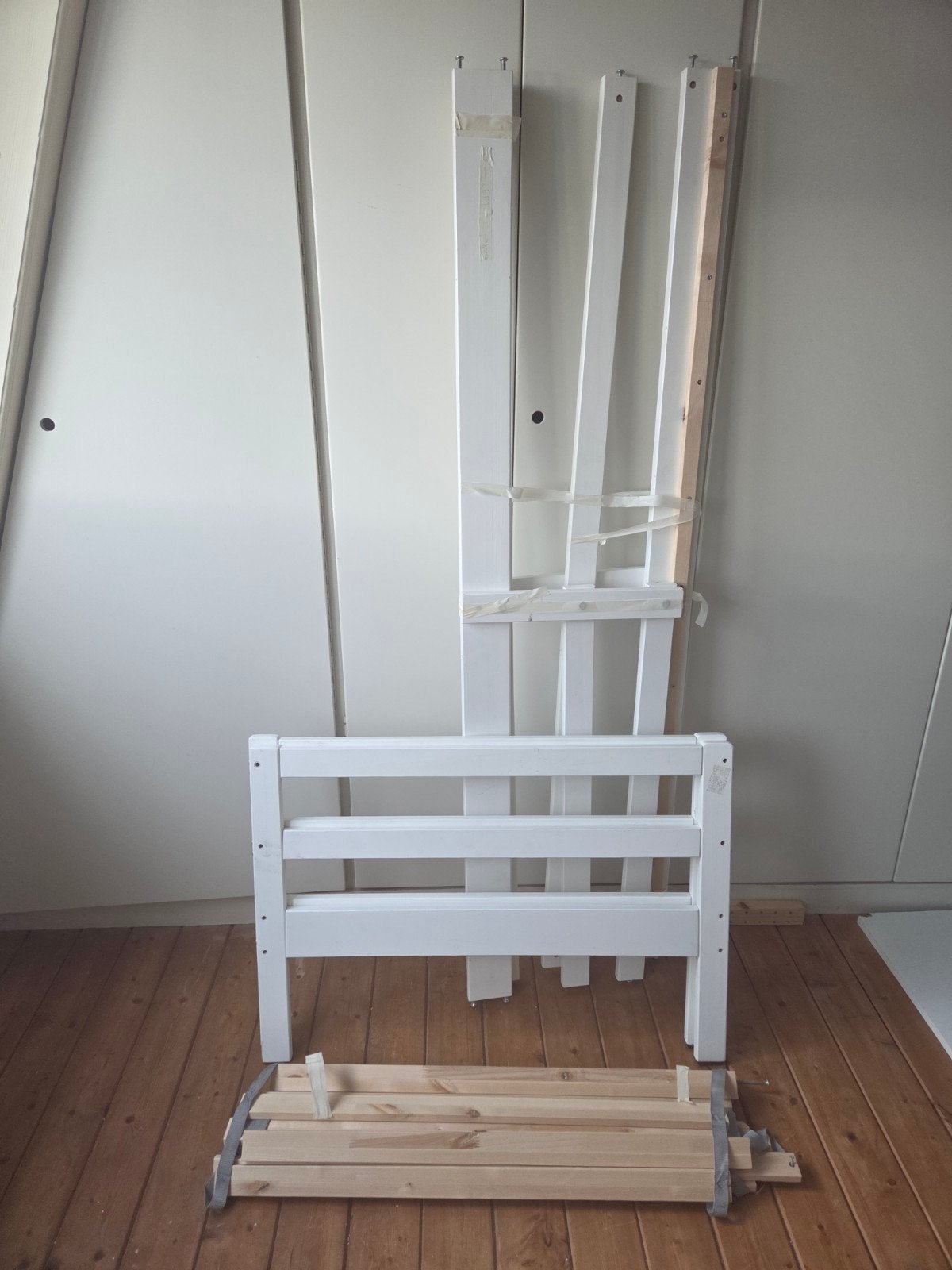 Kinderbed 120x80 cm - Wit (geen matras, met lattenbodem), Kinderen en Baby's, Ophalen, Gebruikt, 70 tot 85 cm, Minder dan 140 cm