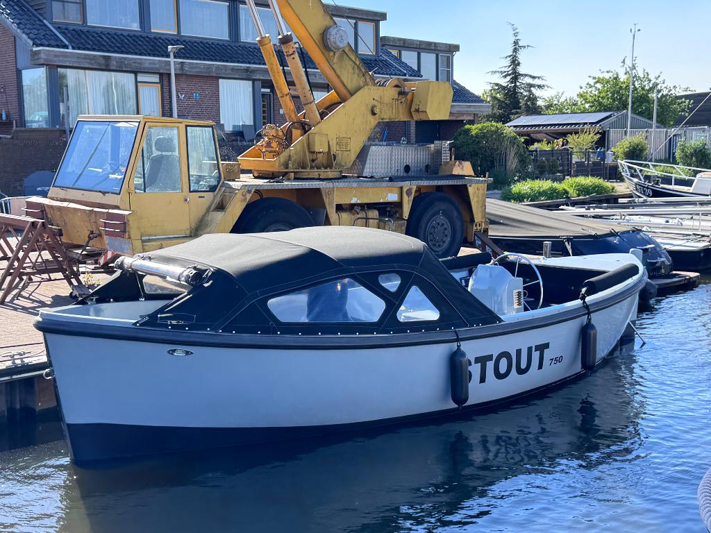 Stout 750 Sloep met Binnenboordmotor, Watersport en Boten, Ophalen, 10 tot 30 pk, Gebruikt, 6 tot 9 meter