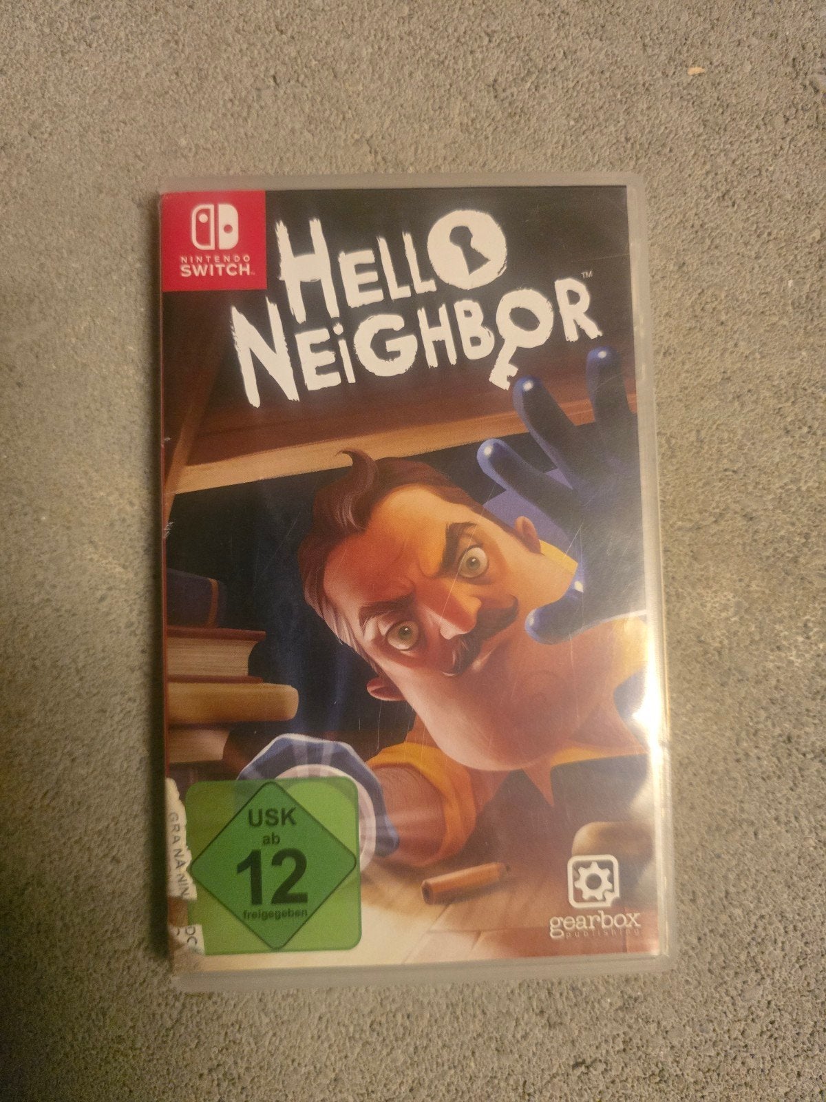 Hello Neighbor Nintendo Switch - Stealth Horror Game, 1 speler, Ophalen of Verzenden, Zo goed als nieuw, Vanaf 3 jaar