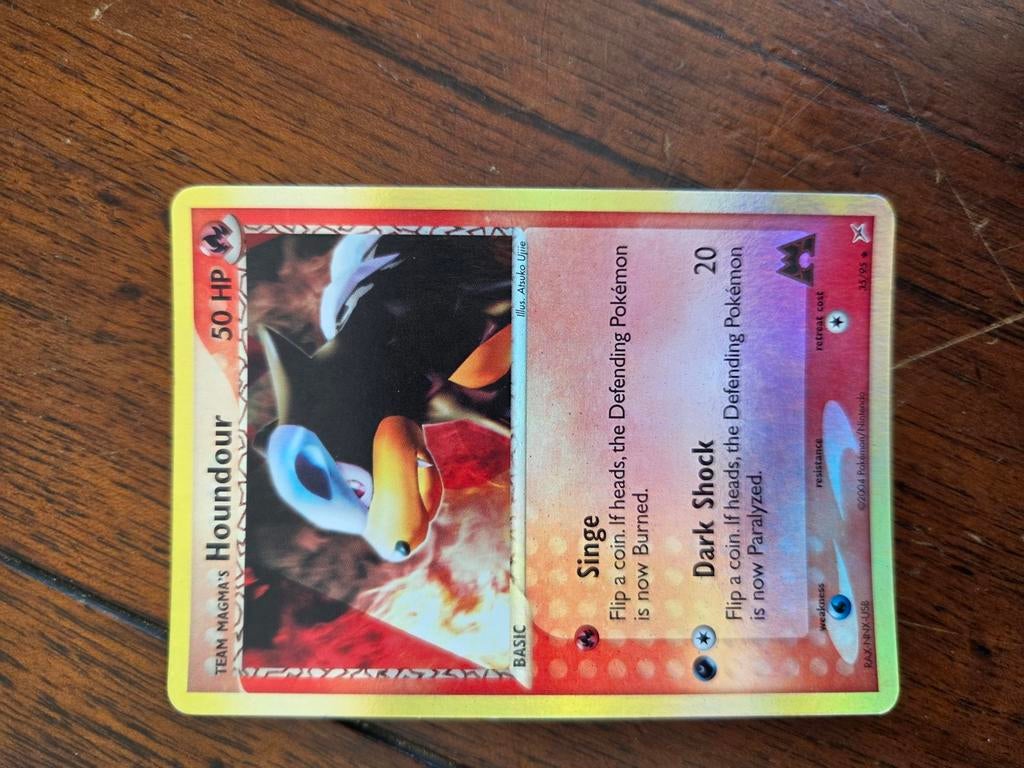 Team magma houndour 35 reverse holo, Ophalen of Verzenden, Zo goed als nieuw