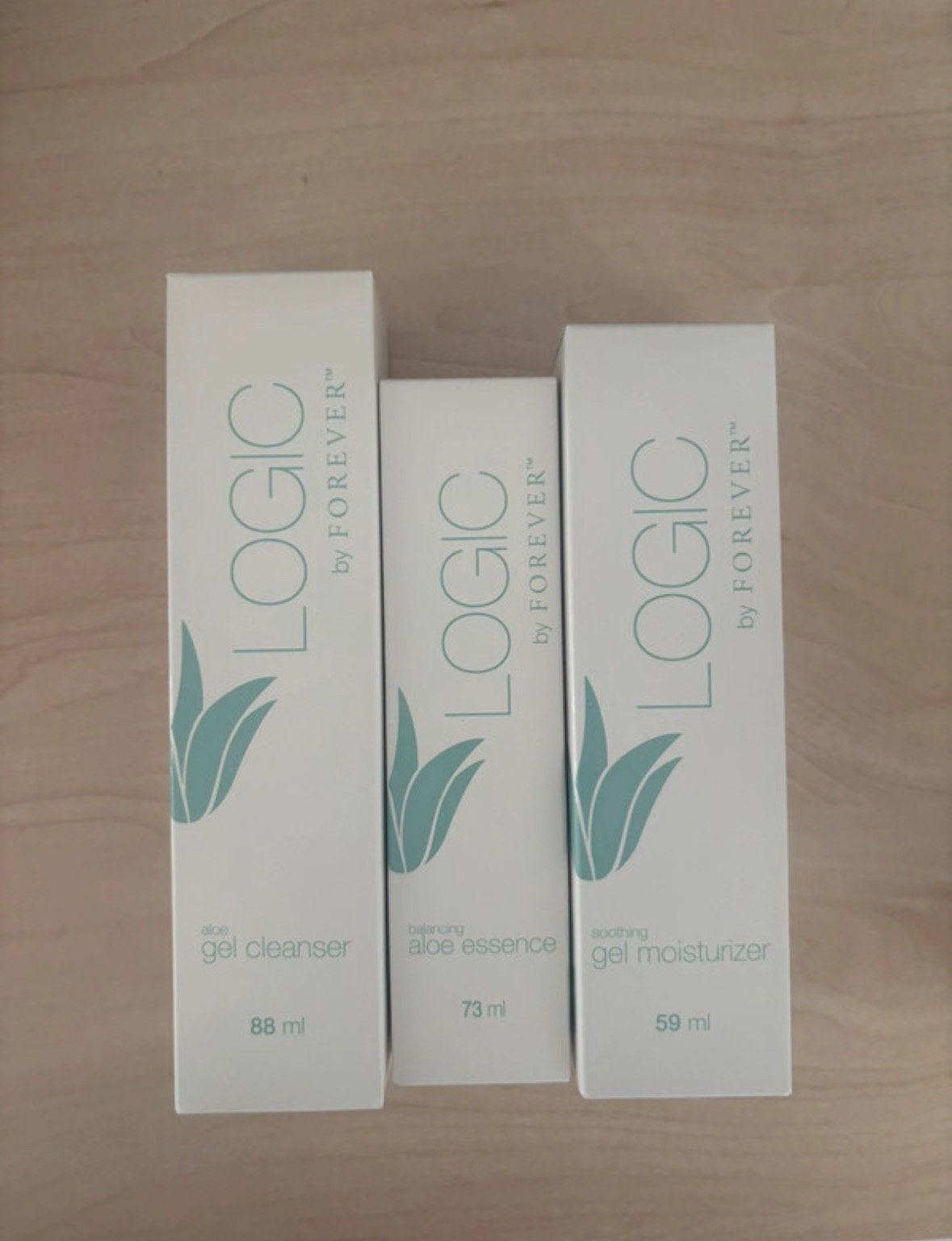 Forever Living Logio aloe skin, Ophalen of Verzenden, Nieuw, Gehele gezicht