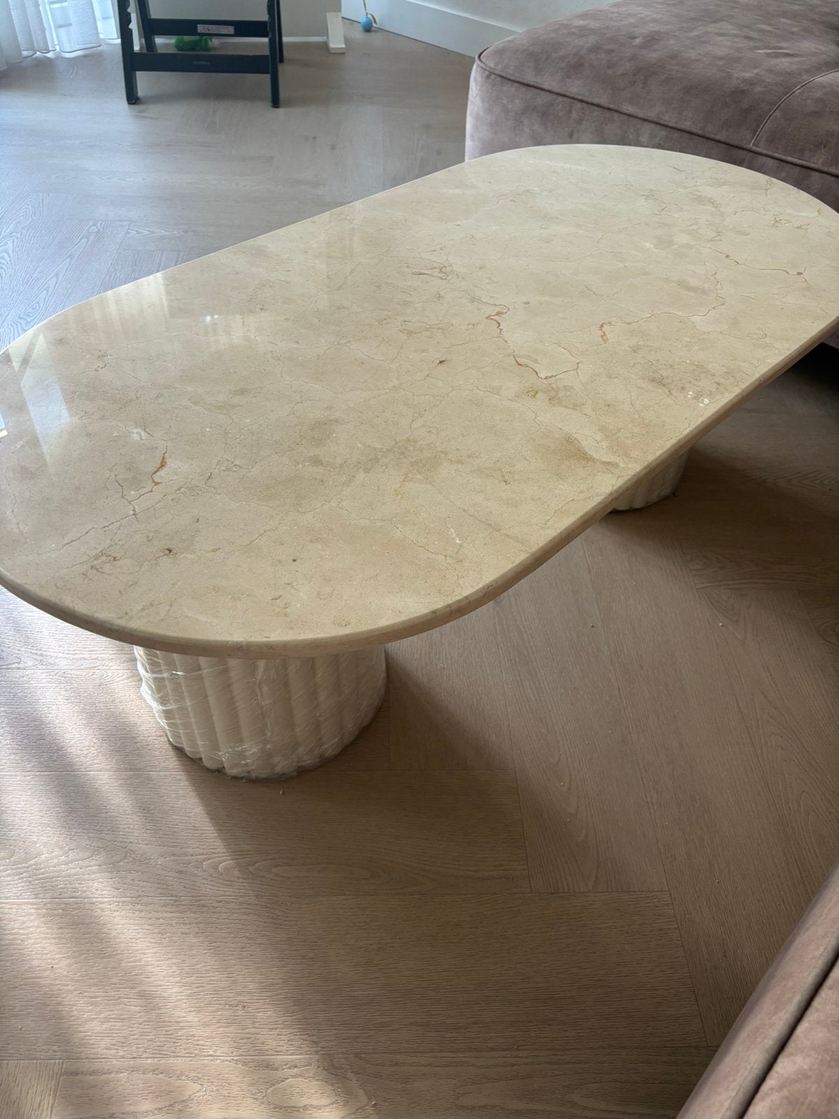 Ovale marmeren salontafel AFGEPRIJSD, Huis en Inrichting, Tafels | Salontafels, Ophalen, 100 tot 150 cm, Nieuw, 50 tot 100 cm