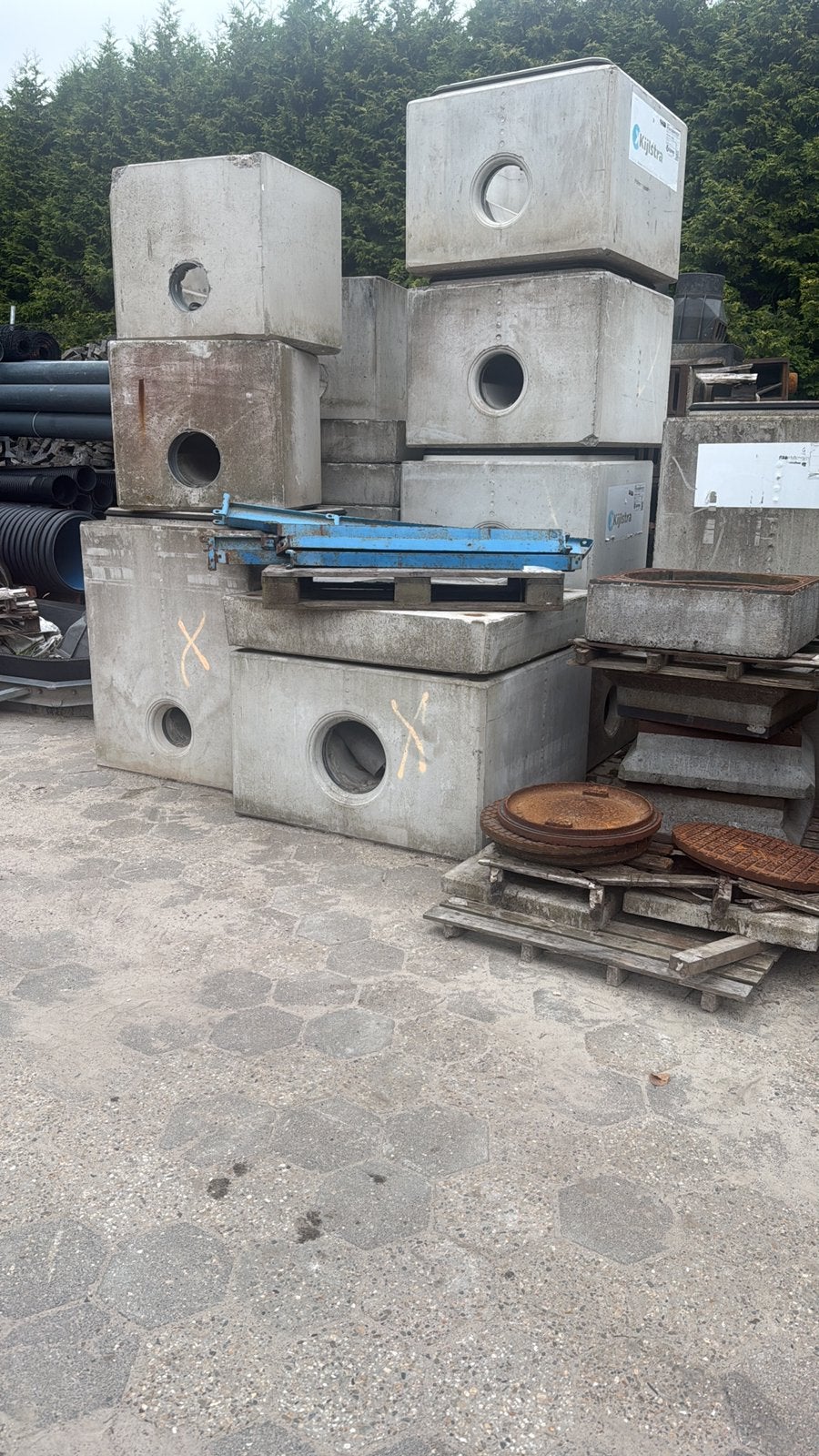 Beton put, Doe-het-zelf en Verbouw, Ophalen, Zo goed als nieuw