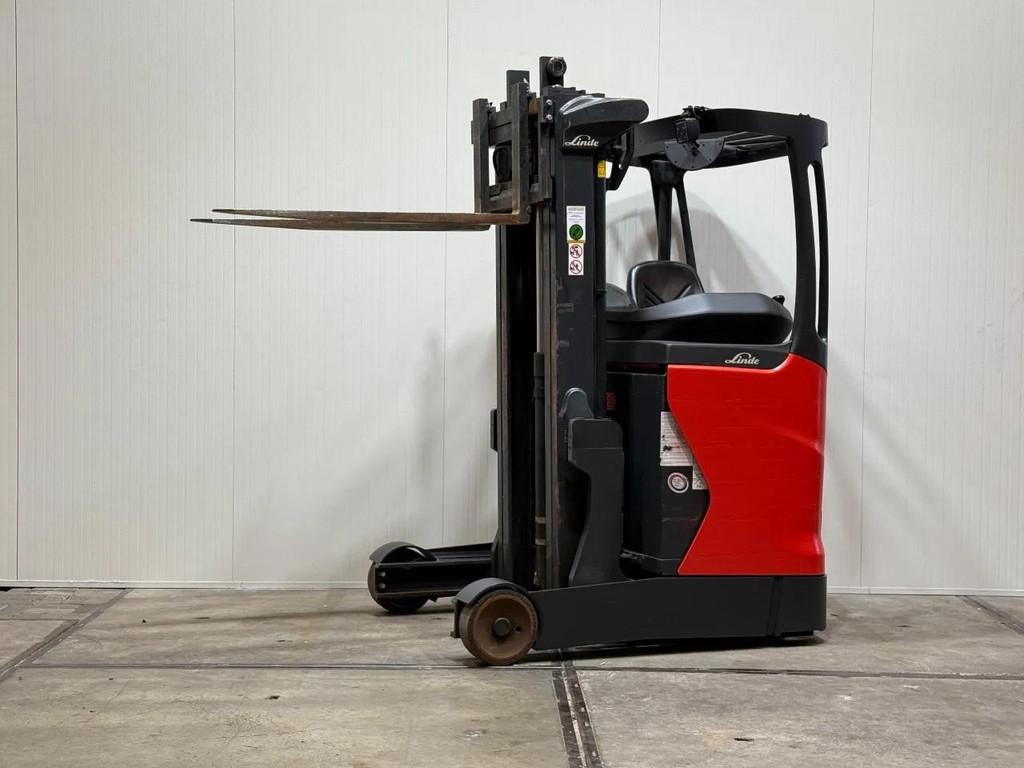 Linde R12B reach truck 4,7m triplex freelift Sideshift HL104