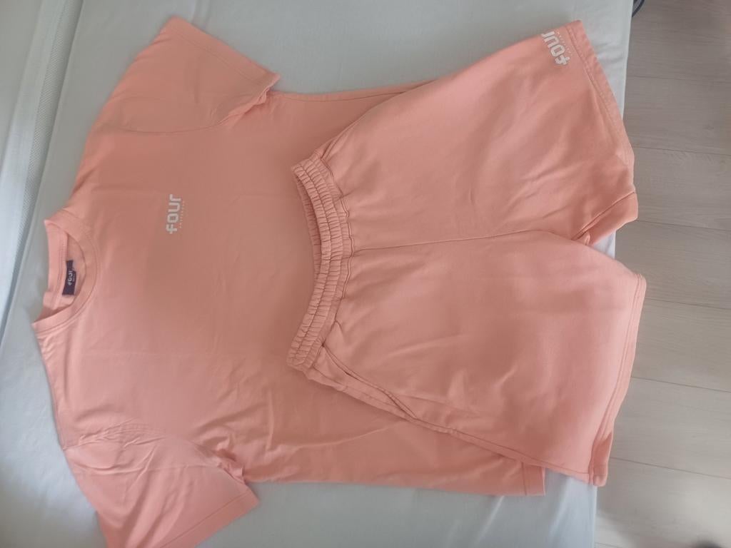 FOUR Amsterdam shirt en short - Maat S, Ophalen of Verzenden, Four Amsterdam