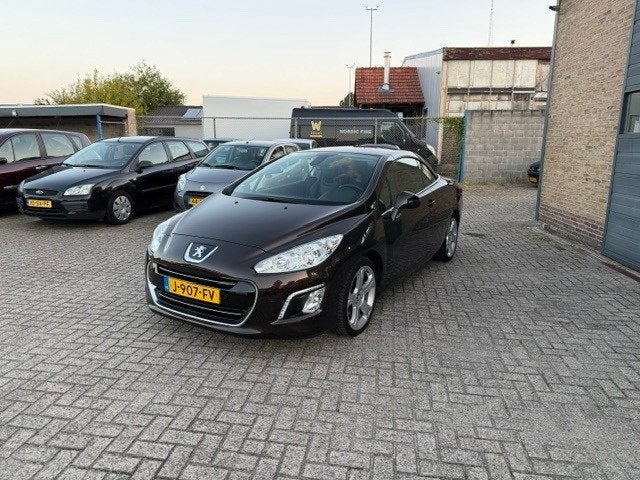 Peugeot 308 CC 1.6 THP Feline//Weinig Kilometers //Automaat, Auto's, Peugeot, Gebruikt, Zwart, Automatische klimaatregeling, Leder