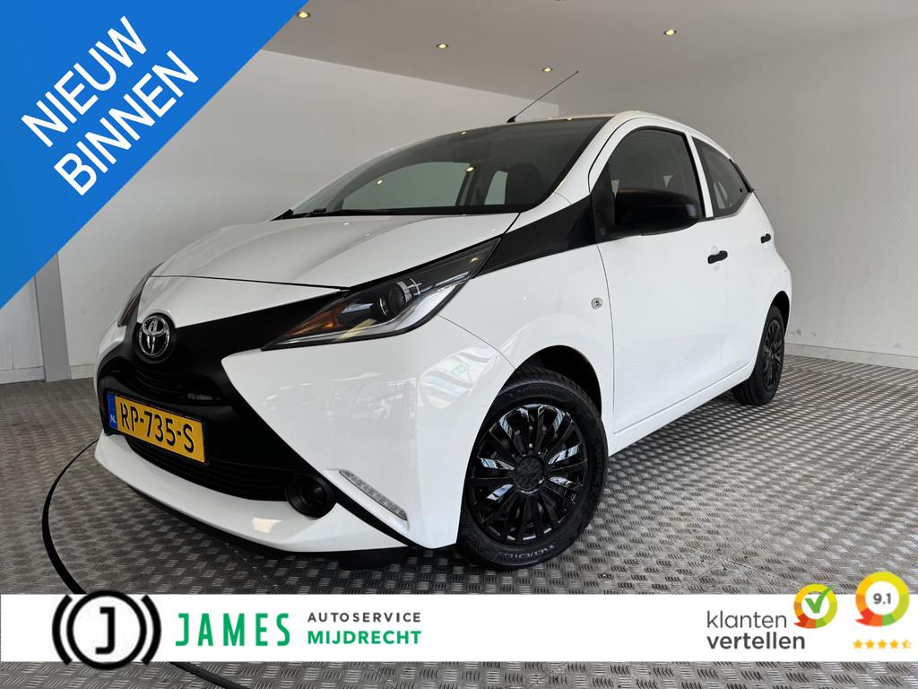 Toyota Aygo 1.0 VVT-i x-fun Airco, 5-deurs, Auto's, Voorwielaandrijving, Stof, Gebruikt, 4 stoelen