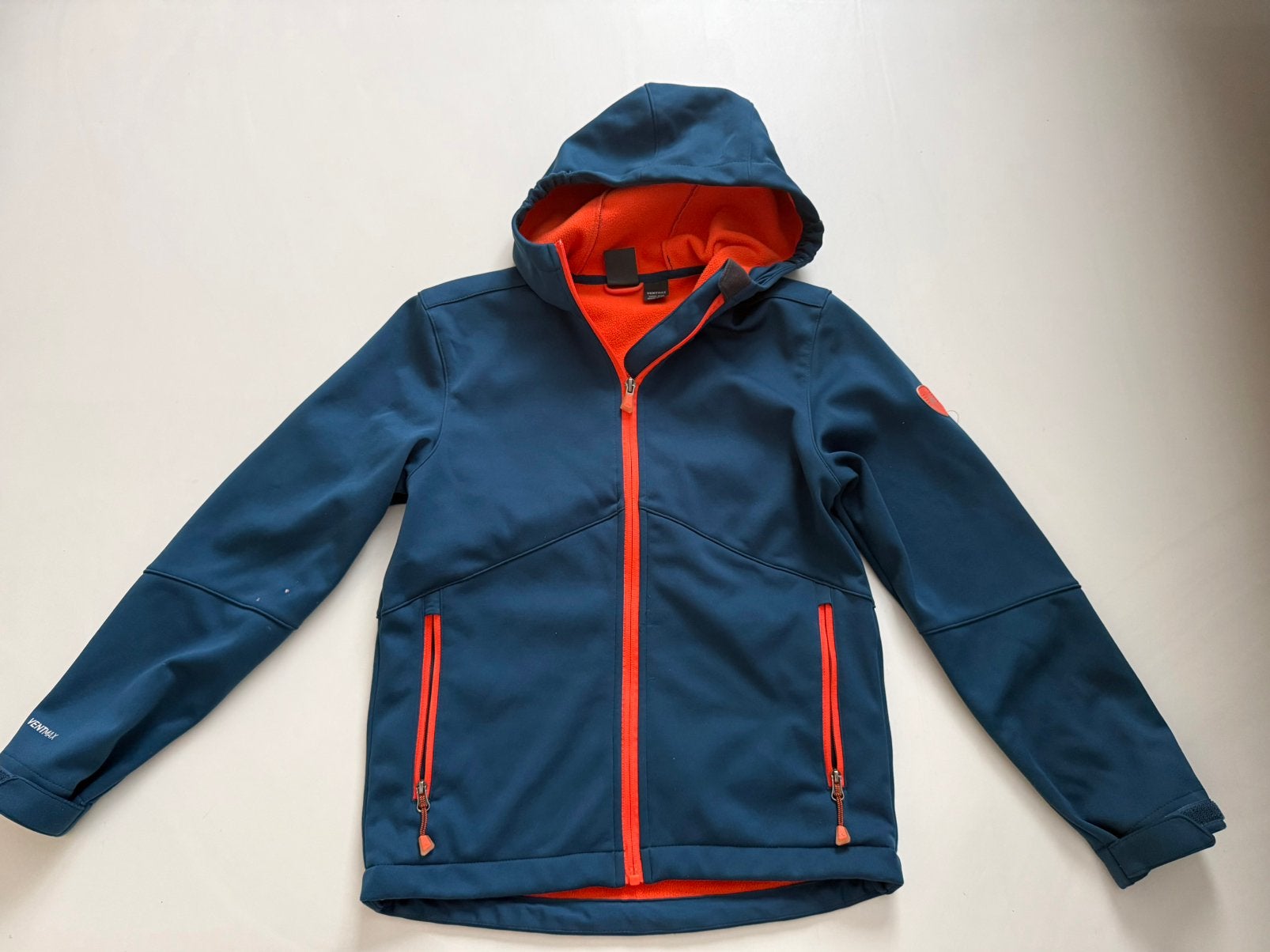 McKinley (tussen) jas maat 152 - Donkerblauw met oranje, Ophalen of Verzenden, Gebruikt, Jongen of Meisje