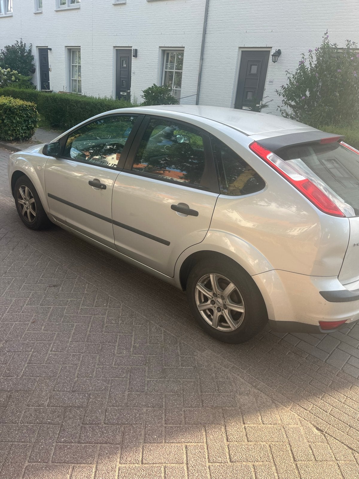 Ford Focus 1.4 59KW 5D 2006 Grijs, Auto's, Ford, Particulier, Focus, ABS, Airbags, Airconditioning, Alarm, Climate control, Elektrische ramen