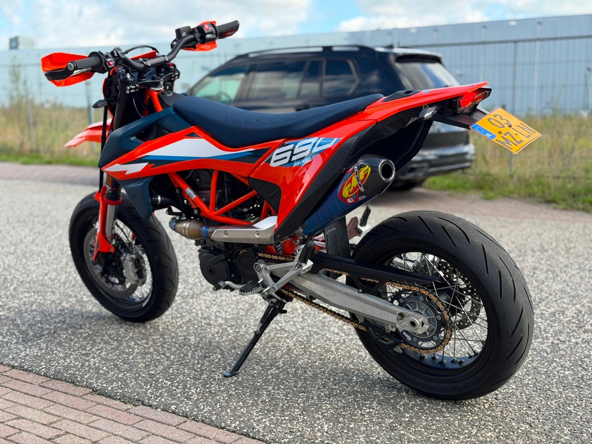 KTM 690 SMC R A2 Nieuwstaat Supermoto Supermotard 2023, Motoren, 693 cc, Ktm, Mangofen
5555  Mangofen, AT, ABS