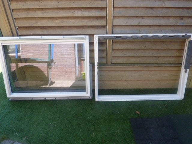 Net kunststof Velux  dakraam / GGU UK04 0050 ( 134 x 98 )., Ophalen, 100 tot 150 cm, Wit, Zo goed als nieuw