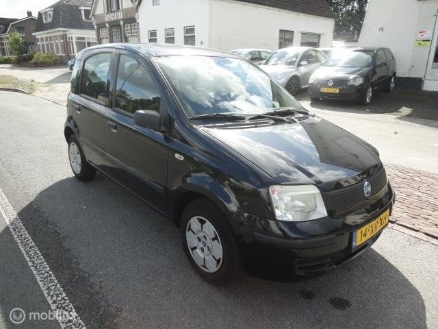 Fiat Panda 1.1 Active nwe apk, Voorwielaandrijving, 4 stoelen, Zwart, Origineel Nederlands