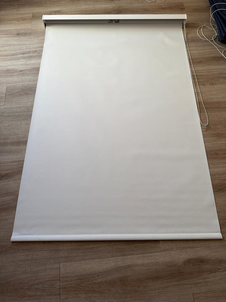 2 x Wit rolgordijn - Bevestigingsmateriaal inbegrepen, Ophalen, Gebruikt, 100 tot 150 cm, Wit