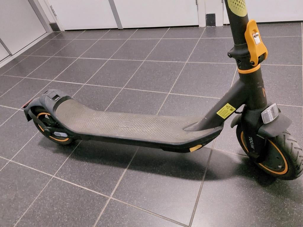 Elektrische step 700W - Zo goed als nieuw, Fietsen en Brommers, Steps, Ophalen, Zo goed als nieuw, Elektrische step (E-scooter)