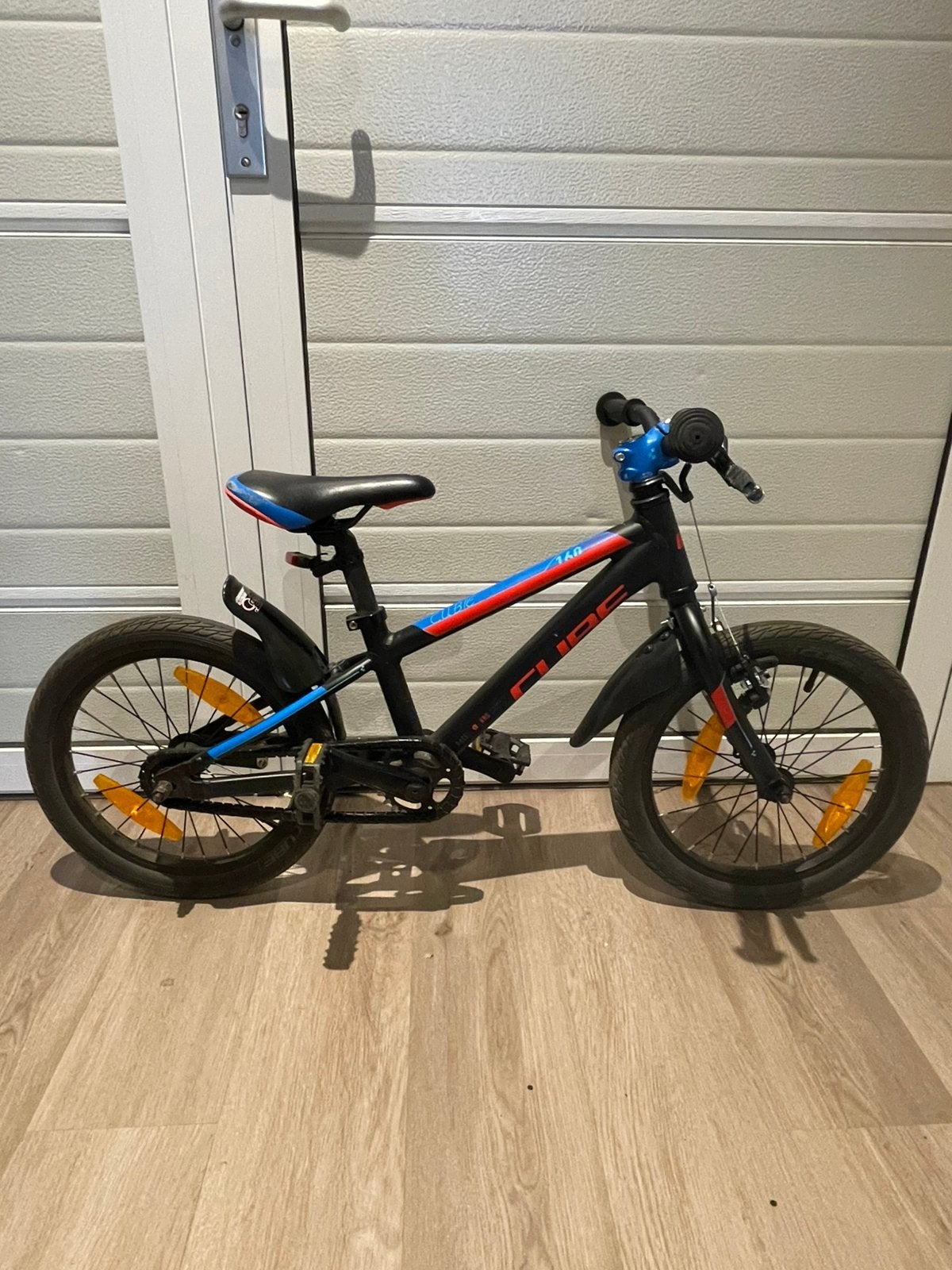 Cube (Cubie) 160, Ophalen, Zo goed als nieuw, Staal, 16 tot 20 inch