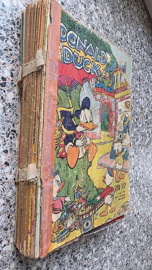Donald Ducks 1961 en paar latere jaren, zie foto's. Bieden., Boeken, Gelezen, Ophalen of Verzenden, Donald Duck, Meerdere stripboeken