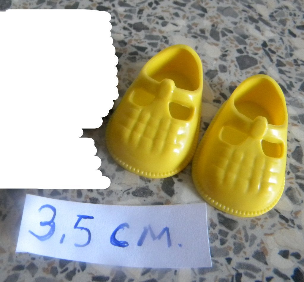 POPPENSCHOENTJES ALLERLEI IN NETTE STAAT, Ophalen of Verzenden, Gebruikt, Kleertjes