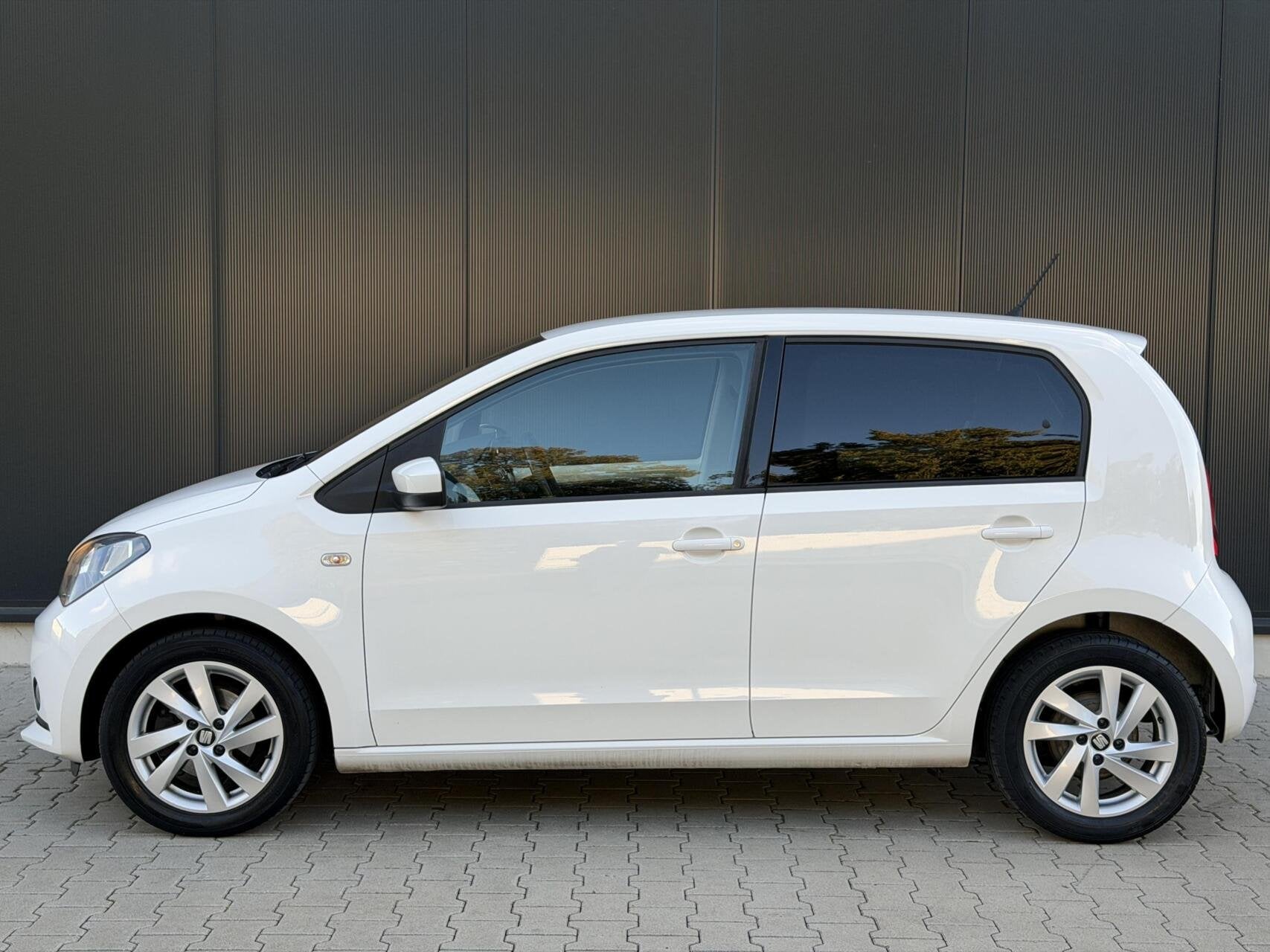 Seat Mii 1.0 Sport Dynamic Stoelverwarming PDC Cruise Navi, Voorwielaandrijving, Euro 5, Stof, Gebruikt