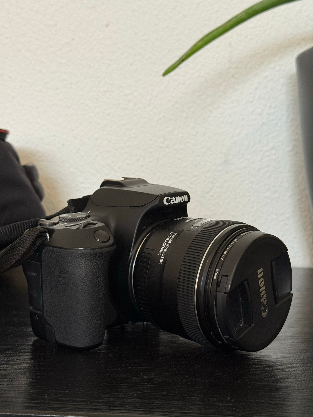 Canon EOS 250D met 5 lenzen, tas, doos en accessoires, Canon, Autofocus, Ophalen of Verzenden, Zo goed als nieuw