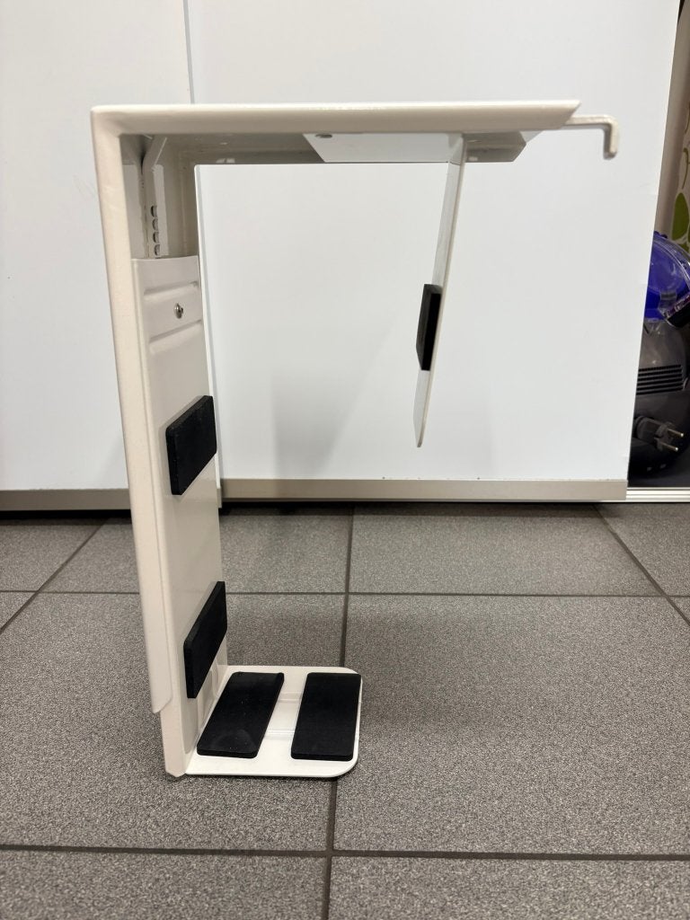 CPU houder - onder bureau, Ophalen, Zo goed als nieuw