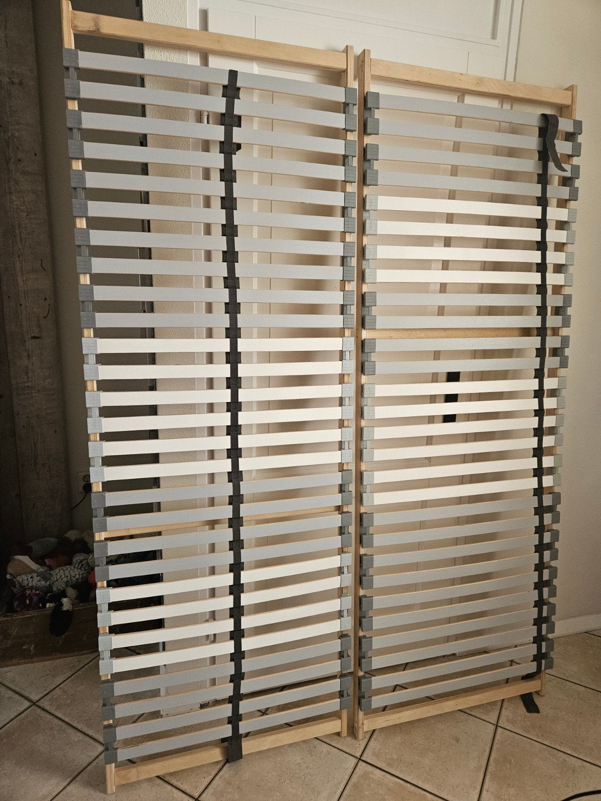 Twee lattenbodems 70x200 cm - Zo goed als nieuw, Huis en Inrichting, Ophalen, 70 cm of minder, Tweepersoons, Zo goed als nieuw