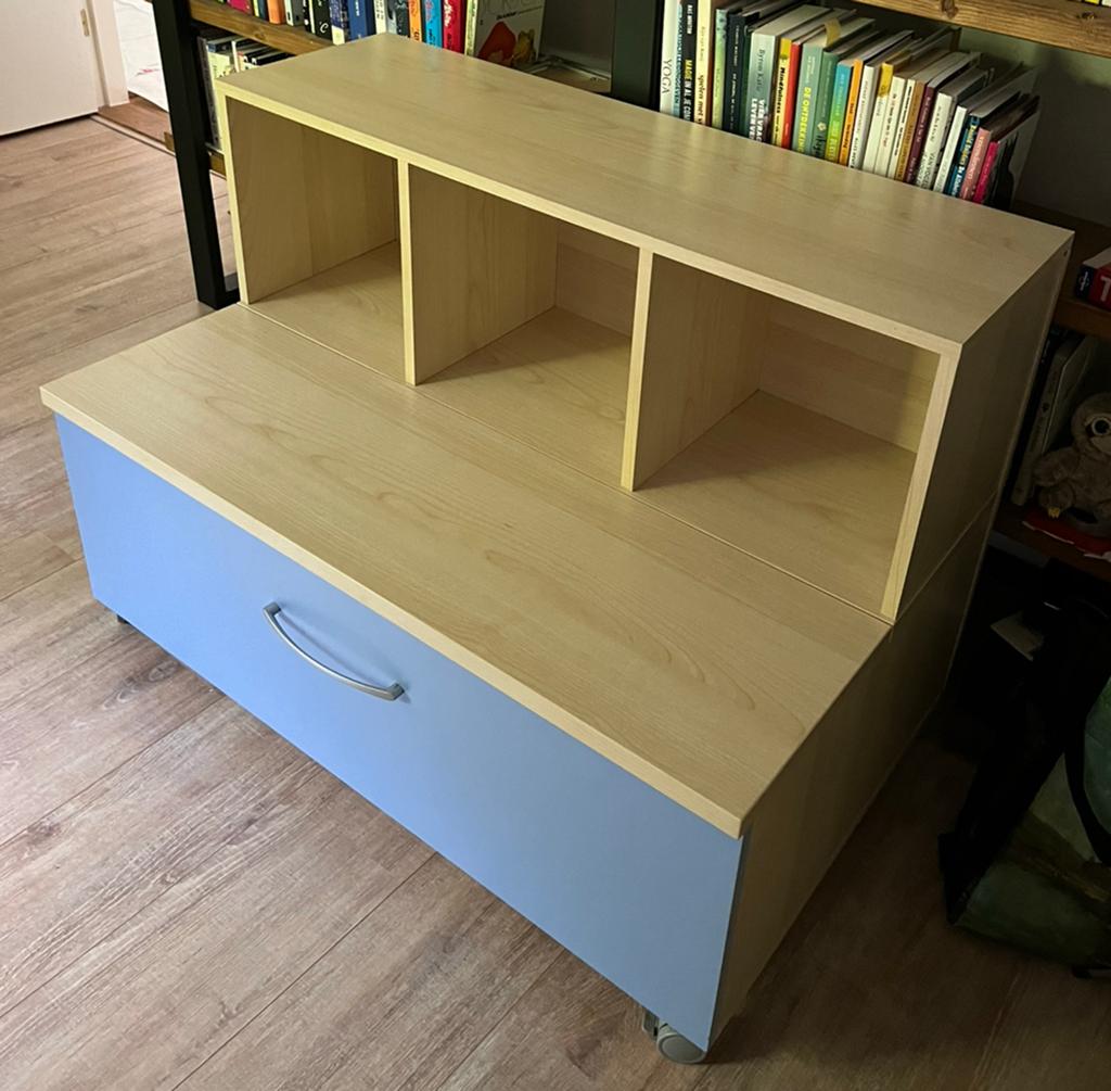 Kastje kist kinderkamer, Huis en Inrichting, Ophalen, Gebruikt, Met klep(pen), 50 tot 100 cm
