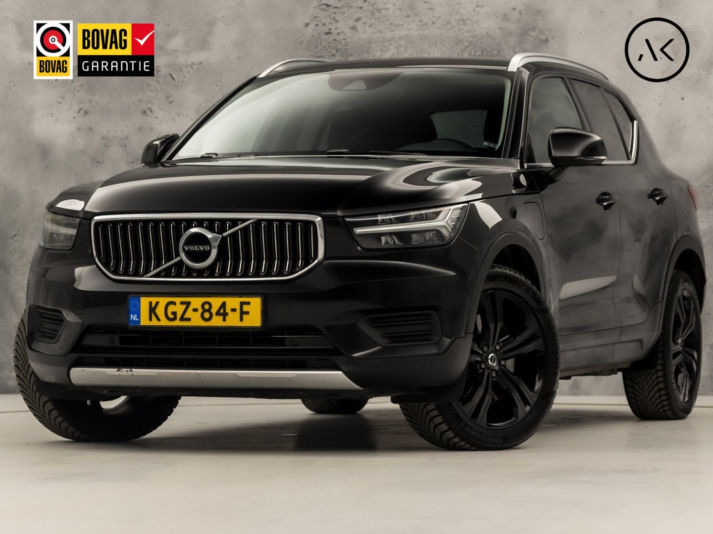 Volvo XC40 1.5 T4 Recharge Inscription Black Sport 211Pk Aut, Auto's, Volvo, 12 maanden, Zwart, Bedrijf, Hybride Elektrisch/Benzine