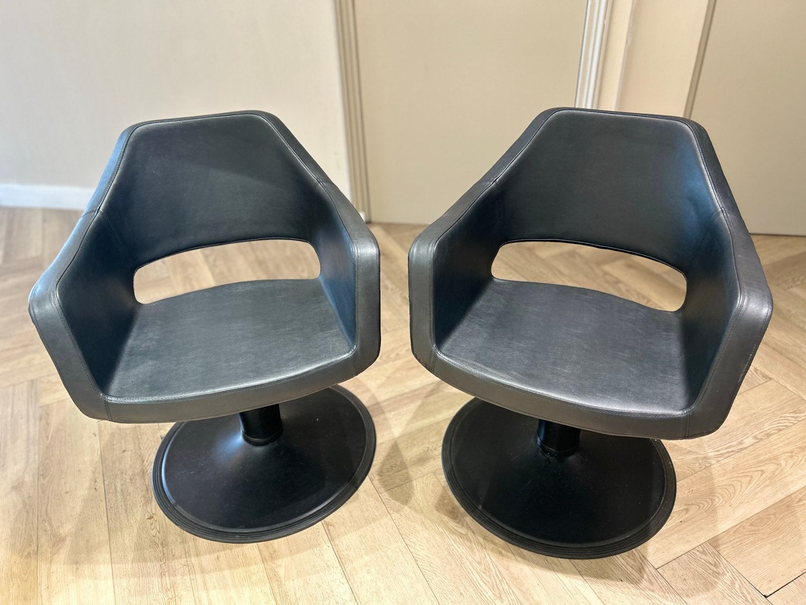 Hairway Kapperstoelen, Huis en Inrichting, Stoelen, Ophalen, Twee, Zwart, Leer