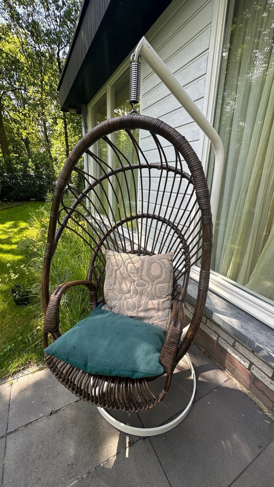 Vintage Rotan Hangstoel met Standaard, Ophalen, Gebruikt, Bruin, Riet of Rotan