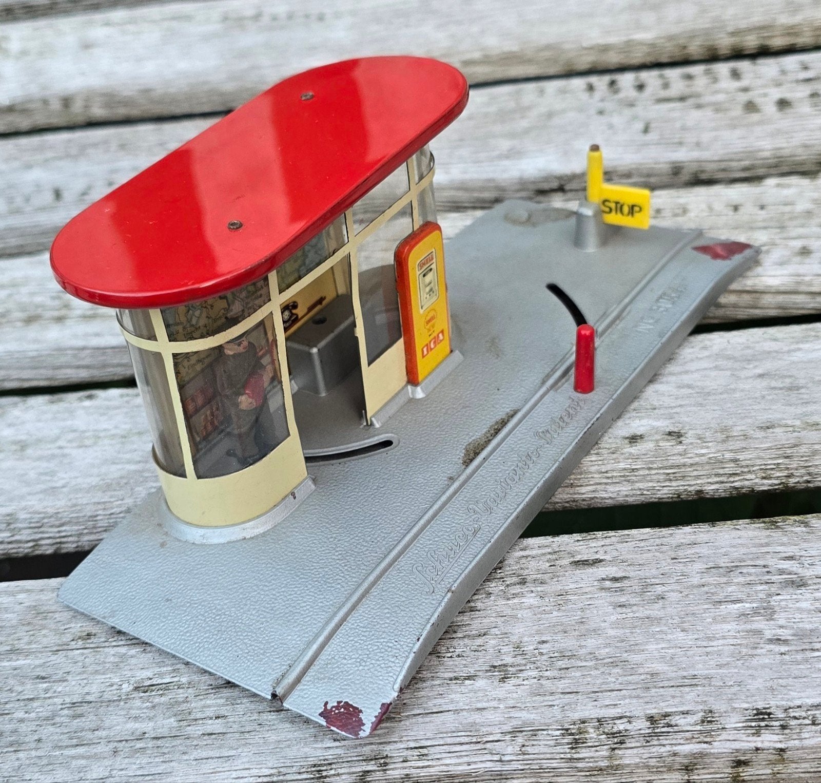 schuco varianto patent no. 3054 shell tankstation, Antiek en Kunst, Ophalen of Verzenden