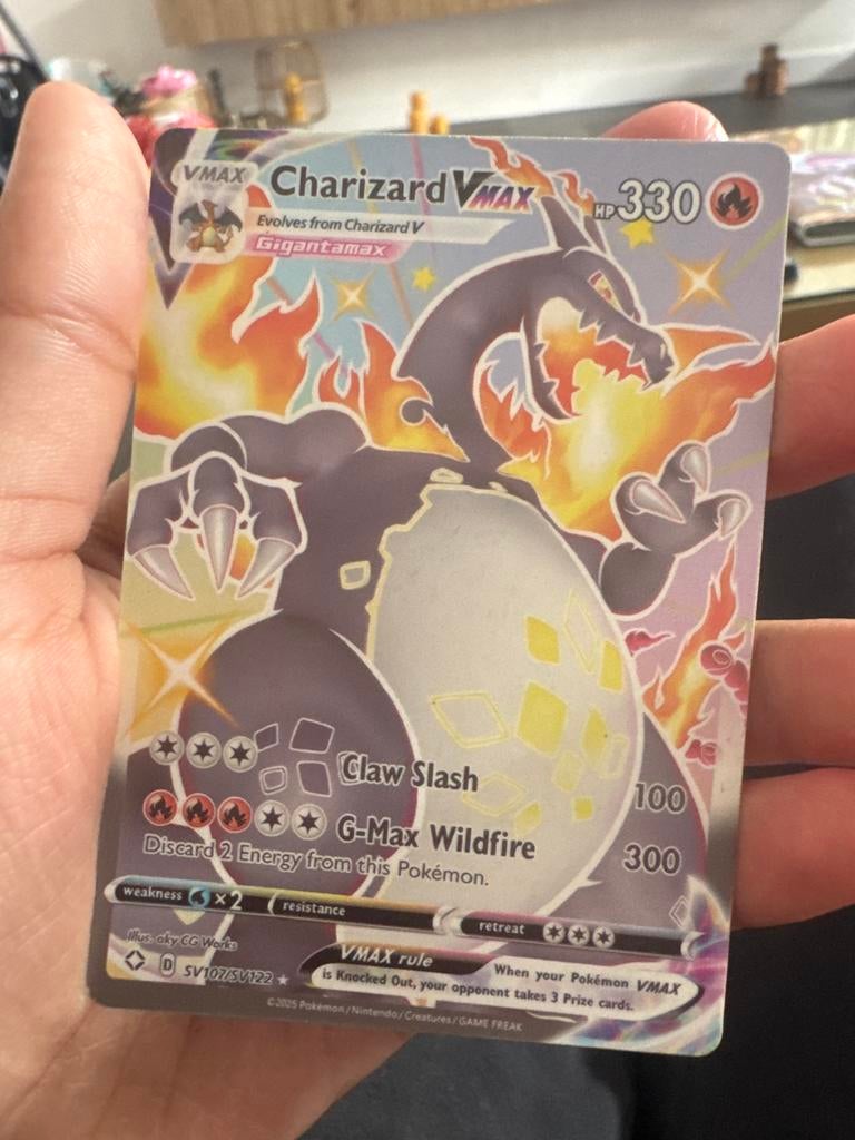 Pokémon Kaart Charizard VMAX SV107/SV122 Glanzend, Ophalen, Zo goed als nieuw, Losse kaart, Foil