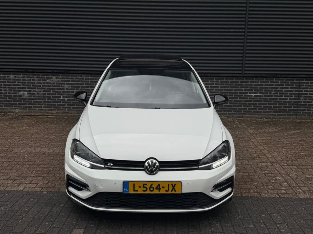 Volkswagen Golf 1.6 TDI 115pk 7-DSG 5D 2017 Wit, Auto's, Volkswagen, 4 cilinders, Wit, Diesel, 1500 kg