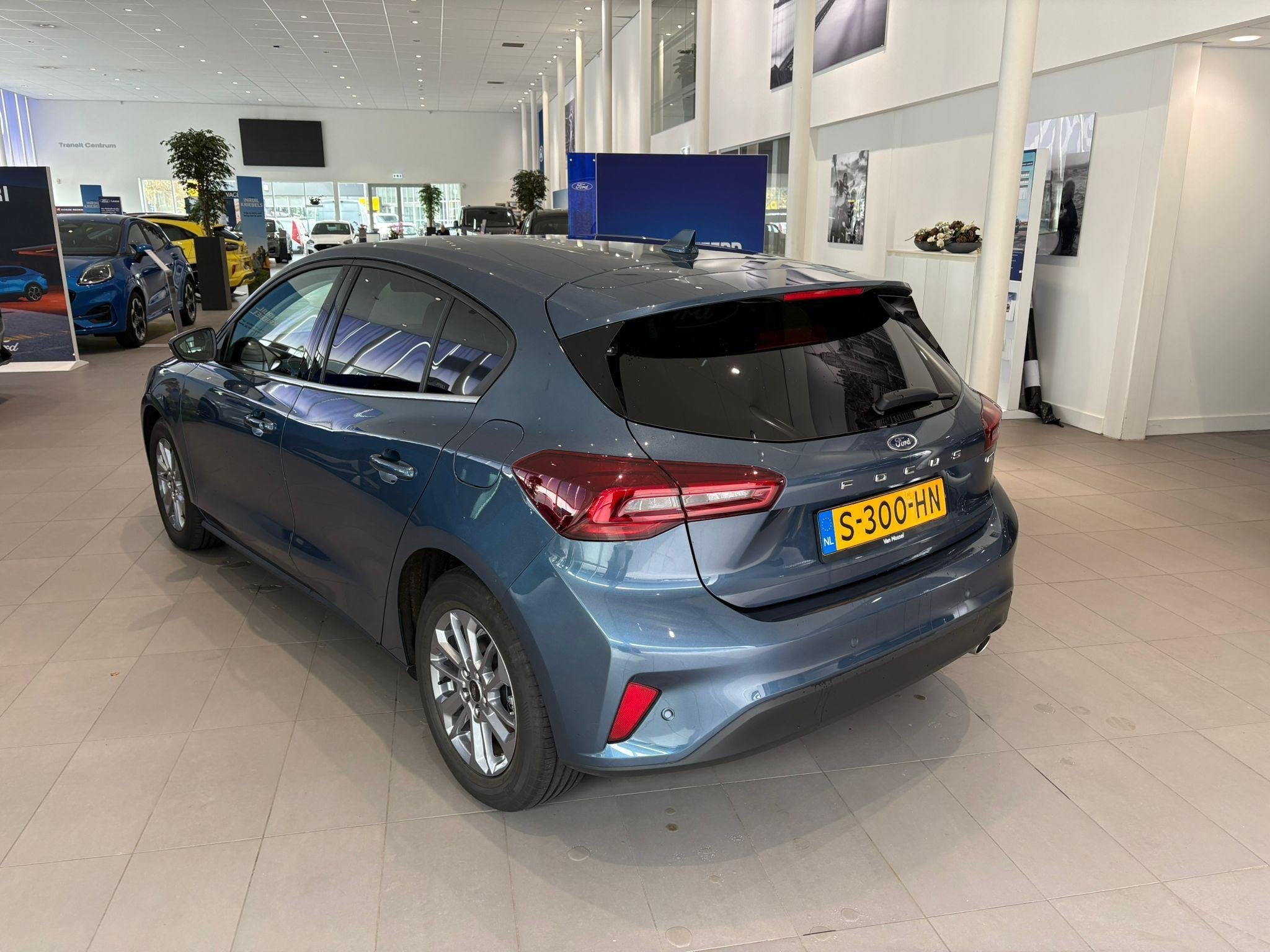 Ford Focus 1.0 EcoBoost Hybrid Titanium AUTOMAAT | STOEL - S, 12 maanden, Gebruikt, Euro 6, Blauw