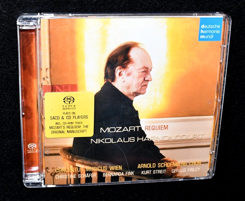 Mozart - Requiem - Nikolaus Harnoncourt - Concentus Musicus, Cd's en Dvd's, Ophalen of Verzenden, Classicisme, Zo goed als nieuw