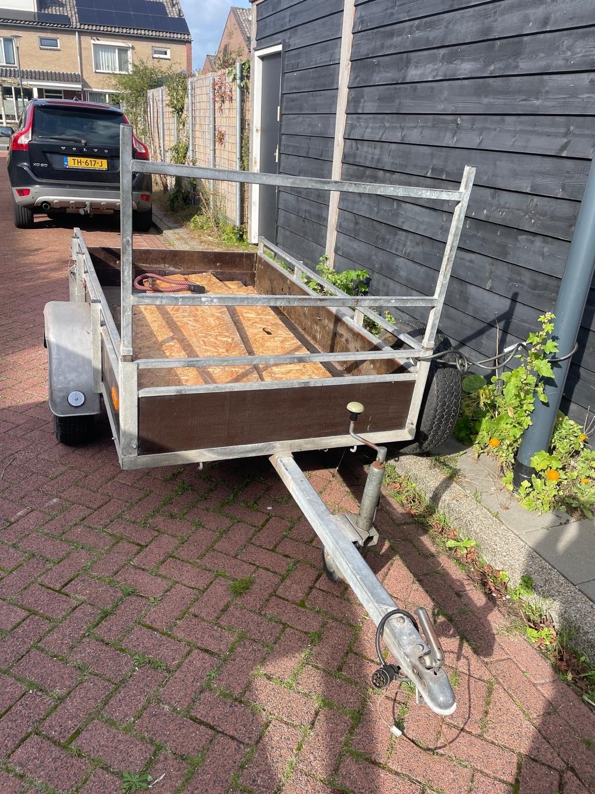 Nette aanhanger (altijd binnen gestaan), Ophalen, Gebruikt
