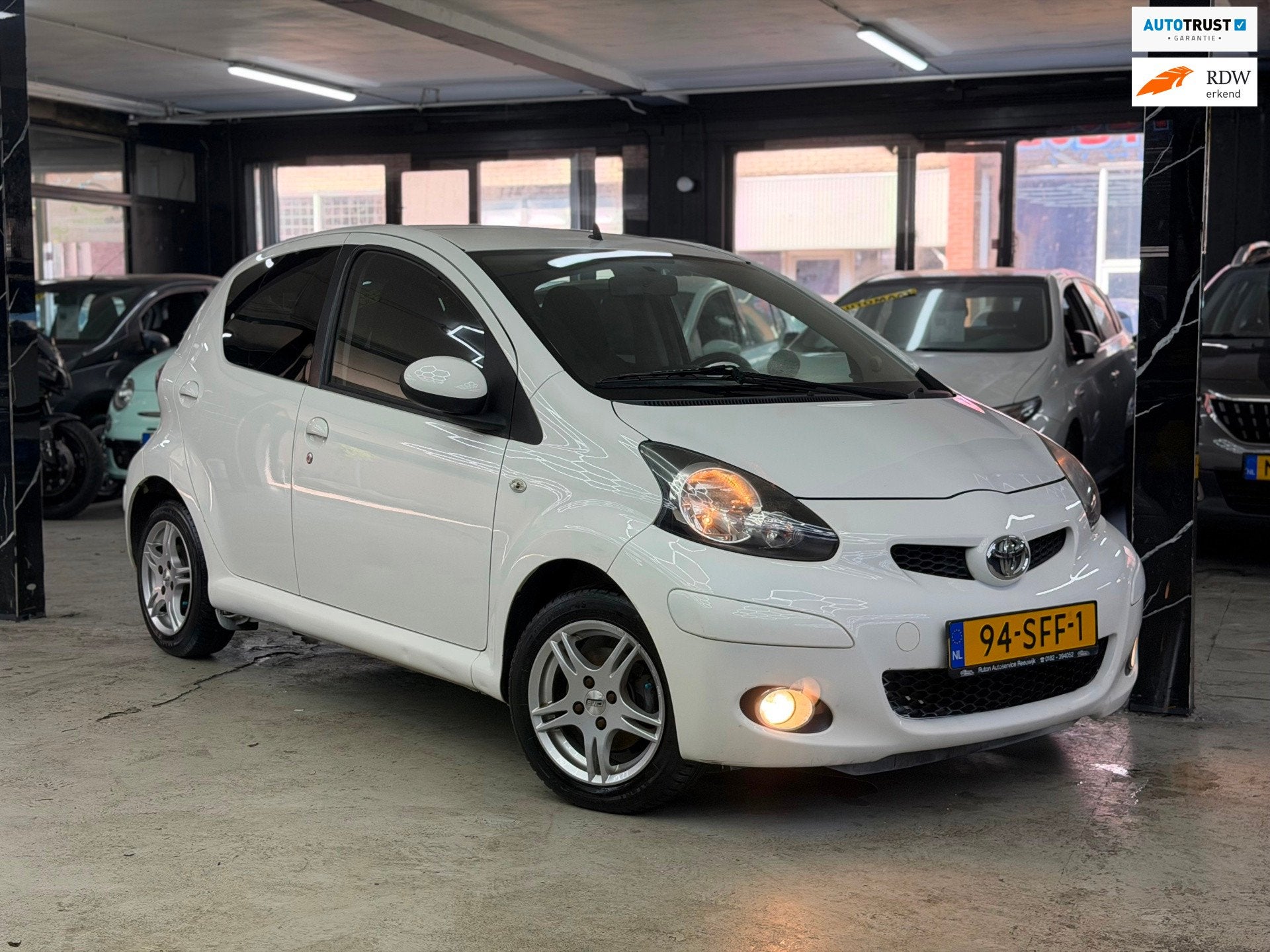 Toyota Aygo 1.0-12V Dynamic Navigator | Airco, Voorwielaandrijving, Euro 5, Gebruikt, 4 stoelen