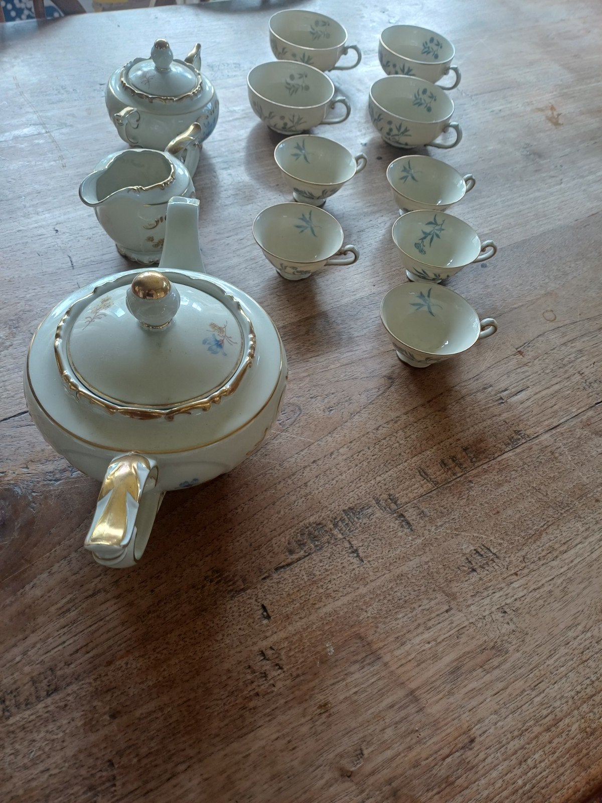 9 delig thee koffie servies, Ophalen